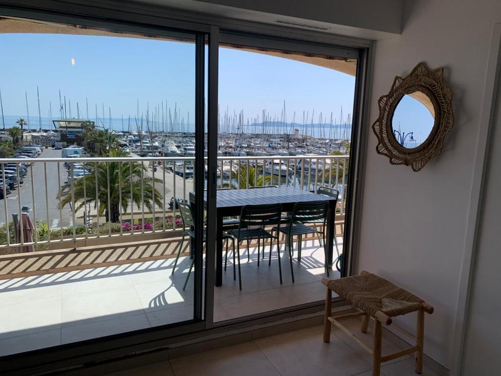 Apartamento Vue Sur Les Iles D'Or Hyères Exterior foto